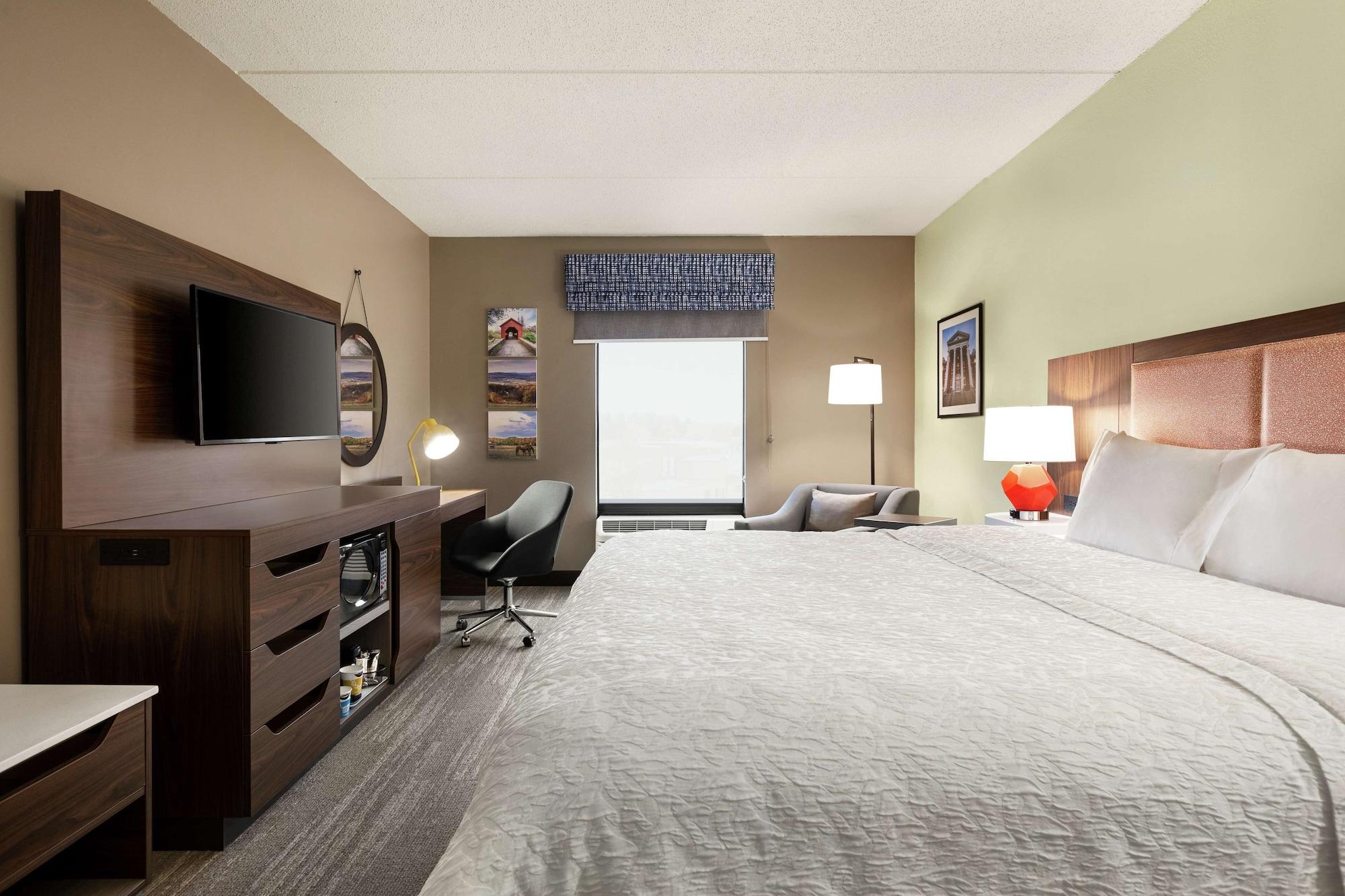 Hampton Inn & Suites Frederick/Fort Detrick Екстериор снимка